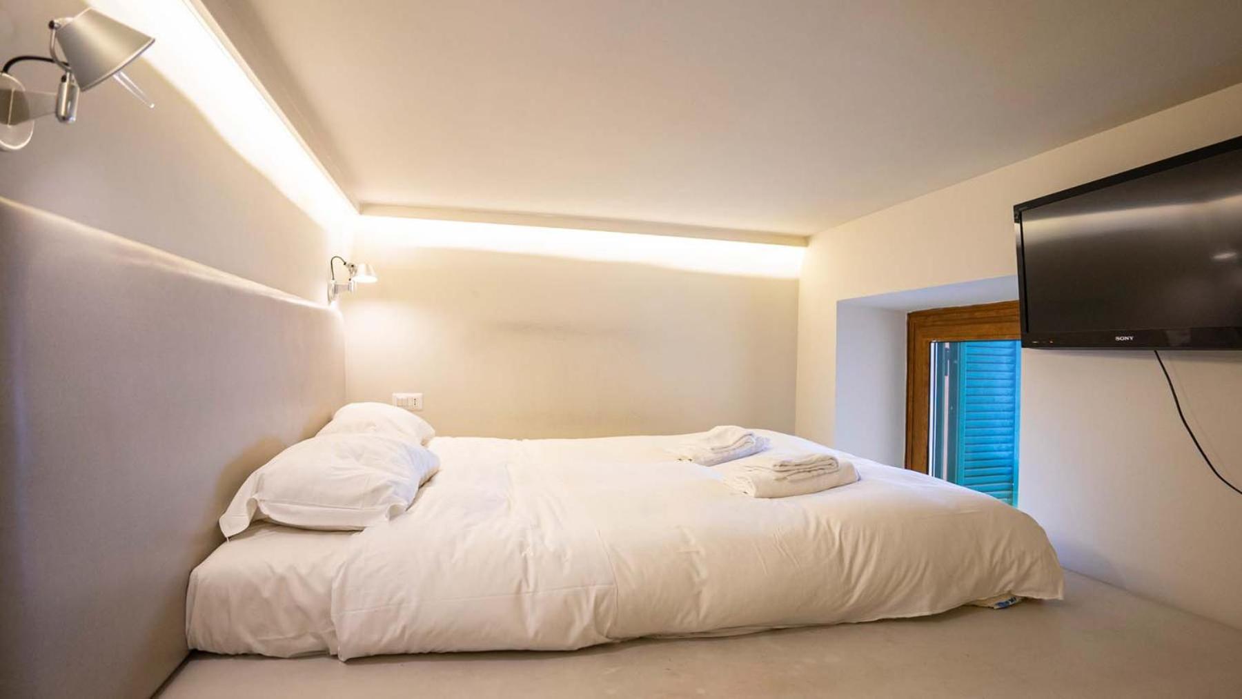 Cozy Nest With Terrace In Trastevere Rome Exterior photo